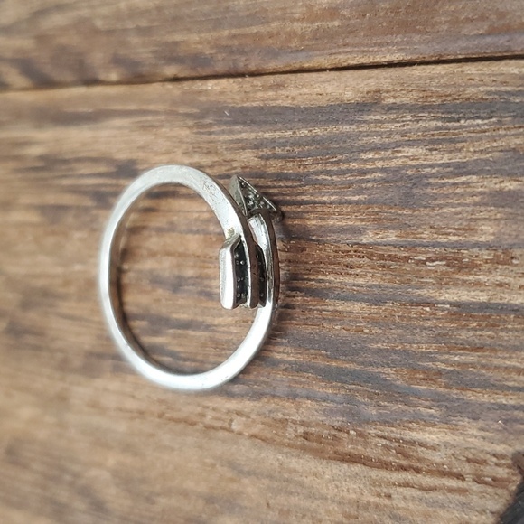 R229 Tiny diamonds S925 sterling arrow wrap ring adjustable band silver - Picture 2 of 3